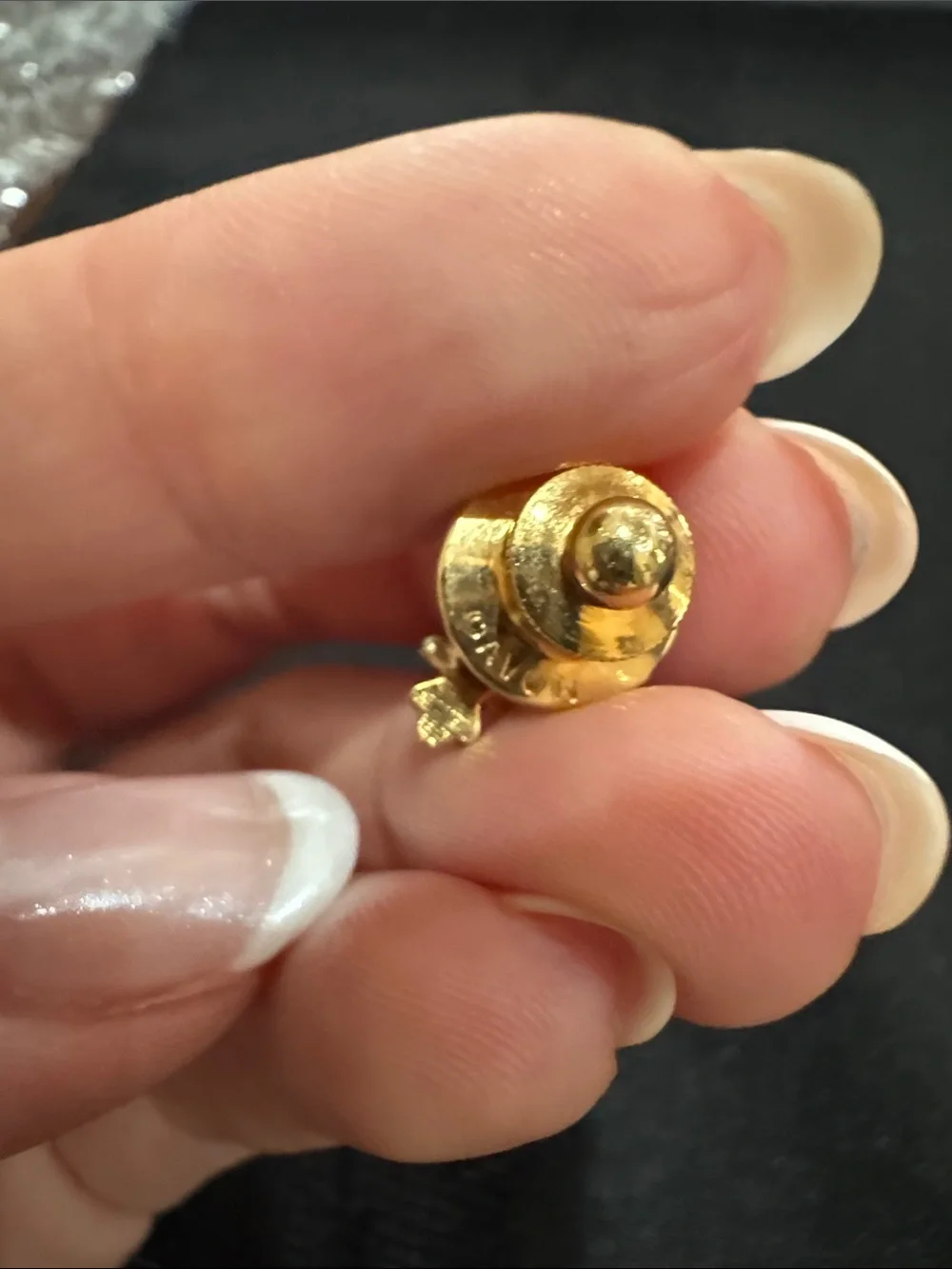 Vintage Avon Gold-Tone Owl Pin - Unisex Accessory